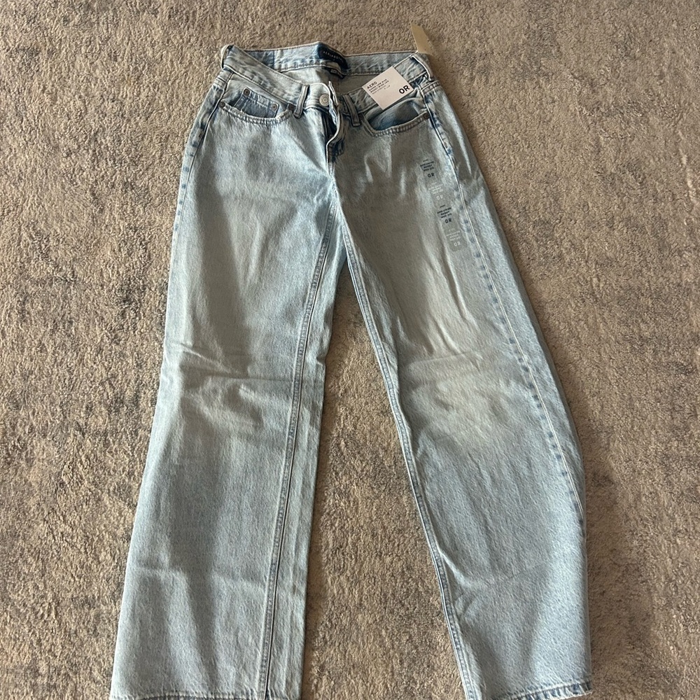 Light Wash Straight Leg Jeans